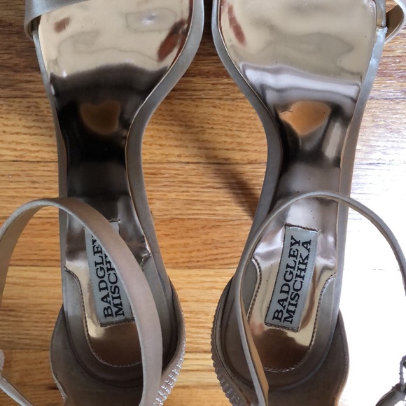 Badgley Mischka Embellished Satin Strap Heels Light Blush Size 9 - Picture 10 of 10